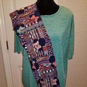 Lularoe Minnie outfit--Irma and leggings